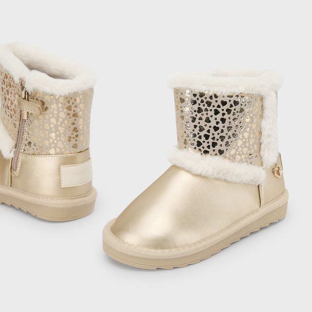 Mayoral Παιδικά Μποτάκια με γούνα Χρυσό 465575-073